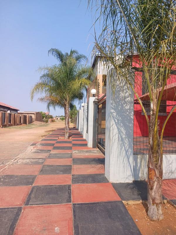 10 Bedroom Property for Sale in Mabopane North West